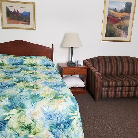 Howard'S Motel Glendo Buitenkant foto